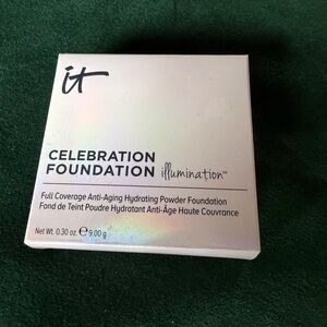 IT Cosmetics Celebration Foundation Illumination - Radiant Finish